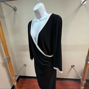 Long sleeve Chaps dress plunge vneck